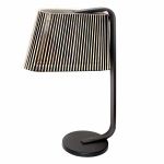 Настольный светильник декоративный